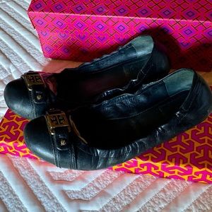 Tory Burch buckle flat black leather